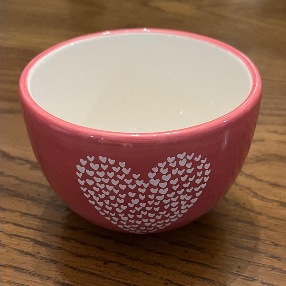 Target Valentine’s 2010 Heart Design Bowl Set - White‎ and Pink - Picture 11 of 16
